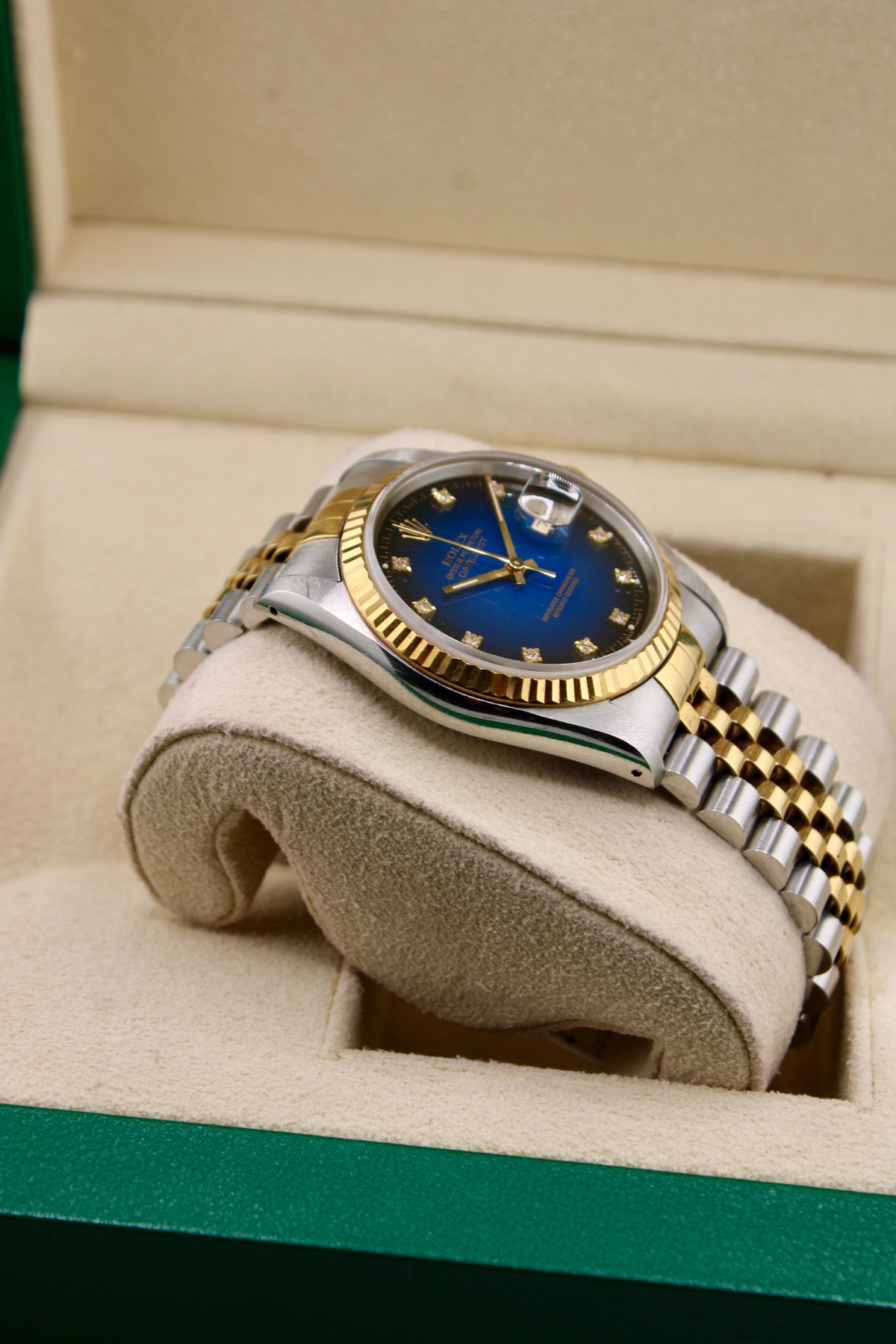 Rolex Datejust 36 Blue Vignette Diamond Dial 16233 side dial photo
