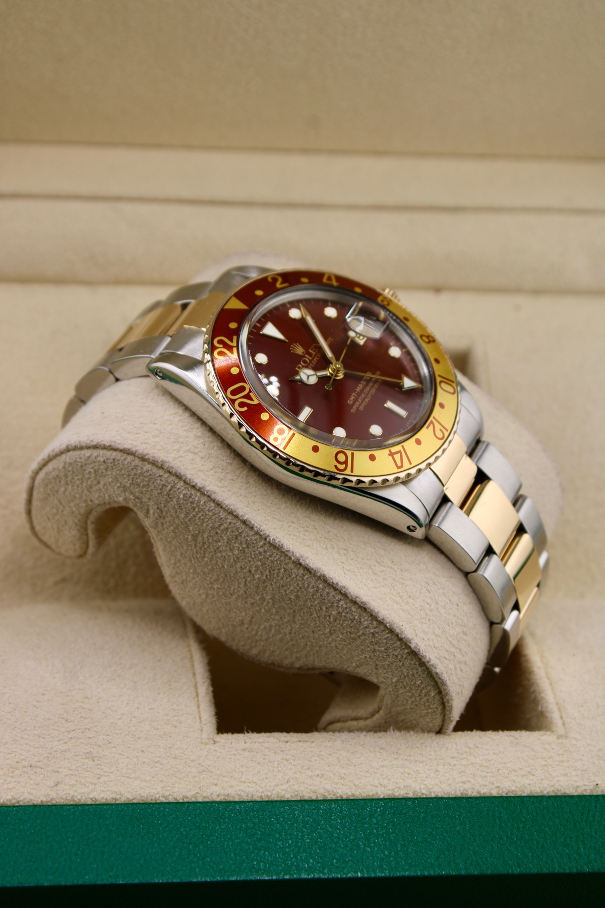 Rolex GMT-Master Root Beer photo 2