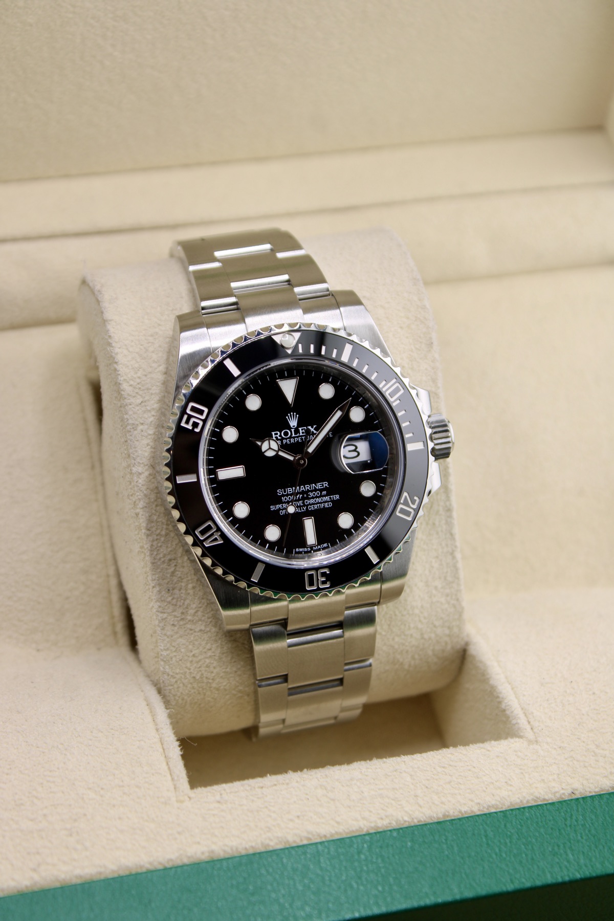 Rolex Submariner Date 116610LN 2014 front view in box